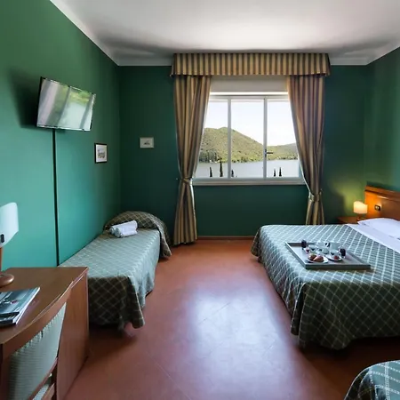 ホテル Del Active & 3*