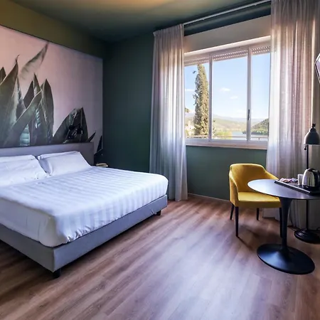 Del 1934 & 3* Piediluco