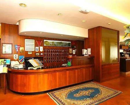 特尔尼皮耶迪卢科德尔拉格酒店